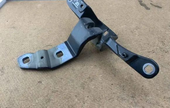 BMW 5 GT F07 Tailgate/trunk/boot hinge 7200533 41007233587 7233587