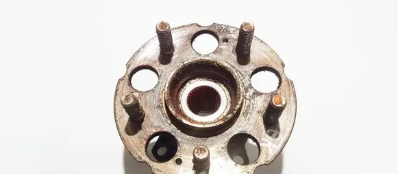 Honda CR-V Rear wheel hub