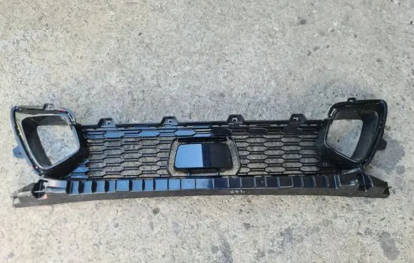 BMW 2 F44 Front grill 7477772