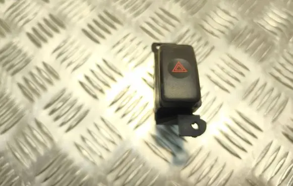 Subaru Legacy Hazard light switch