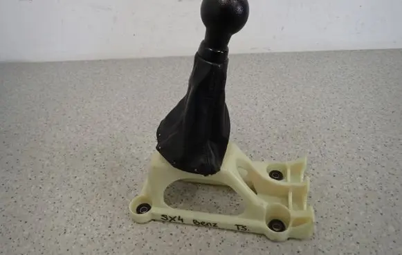 Suzuki SX4 Gear shifter/selector 