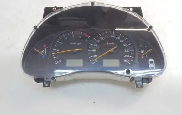 Speedometer (instrument cluster)