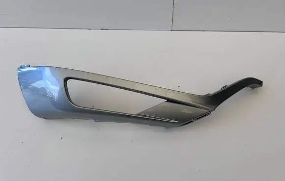 Volvo XC90 Front bumper splitter molding 31383801