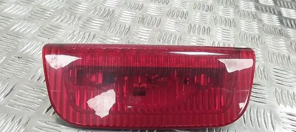 Nissan Juke I F15 Third/center stoplight