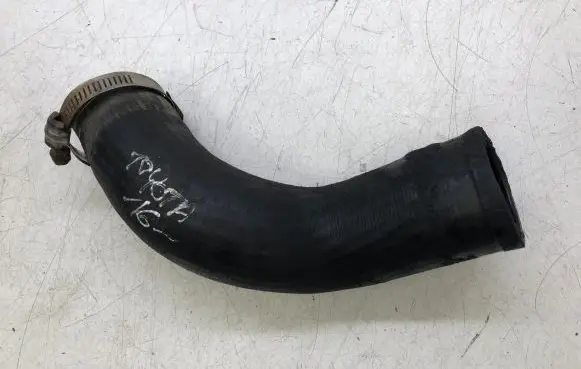 Toyota Avensis T270 Intercooler hose/pipe
