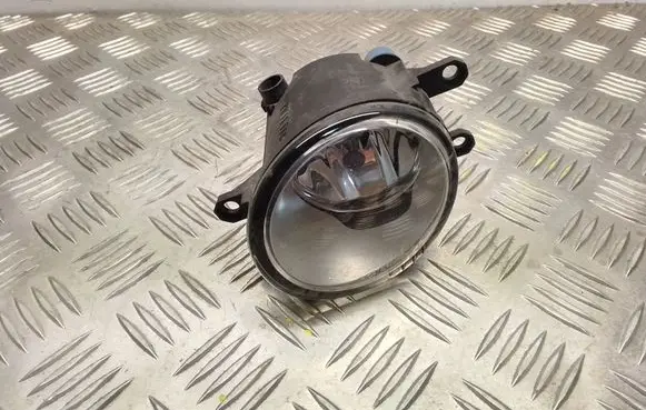 Toyota RAV 4 (XA30) Front fog light 812100D041