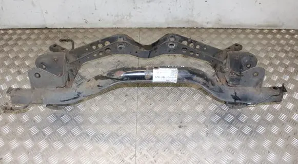 Volkswagen Touran II Rear subframe 1T0500004