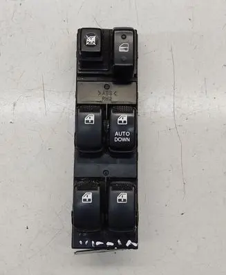 Hyundai Tucson JM Electric window control switch