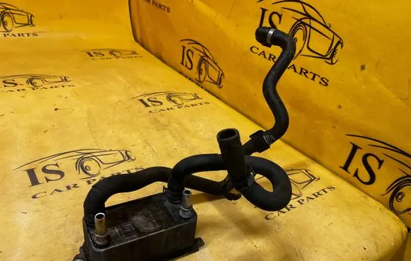 Jaguar F-Type Engine oil radiator 8W837752AD AW837A095AA