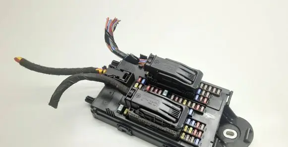 Volvo S90, V90 Fuse module 31682732