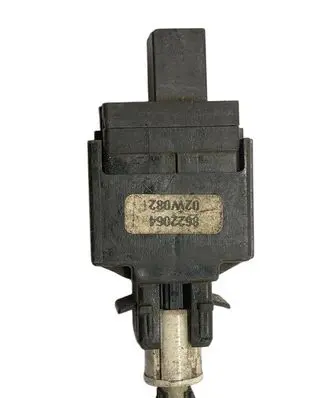 Volvo XC70 Brake pedal sensor switch 8622064 02W062 02W0821