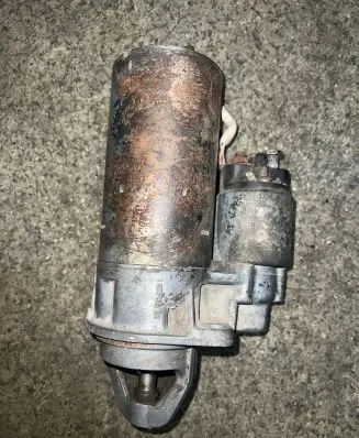 BMW 5 E34 Starter motor 0001110041 1005821211