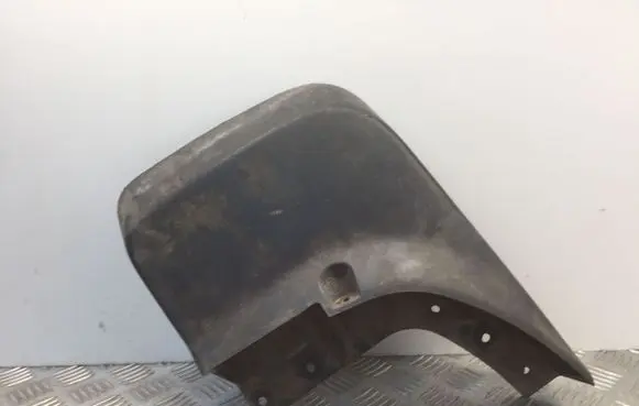 Mitsubishi L200 Rear mudguard MN117451