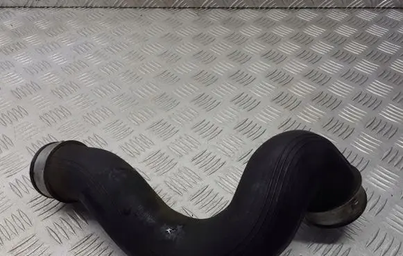Mercedes-Benz C W203 Intercooler hose/pipe A2035283382