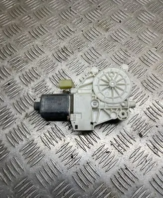 Volkswagen Crafter Front door window regulator motor A0068205542 995184103