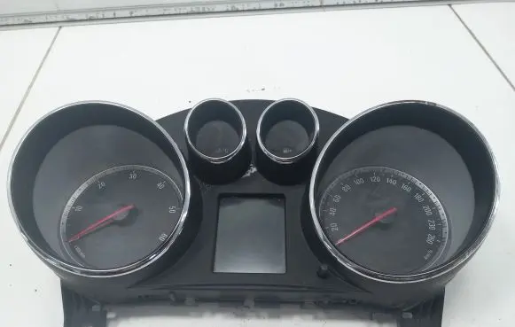 Opel Insignia A Speedometer (instrument cluster) 365903926