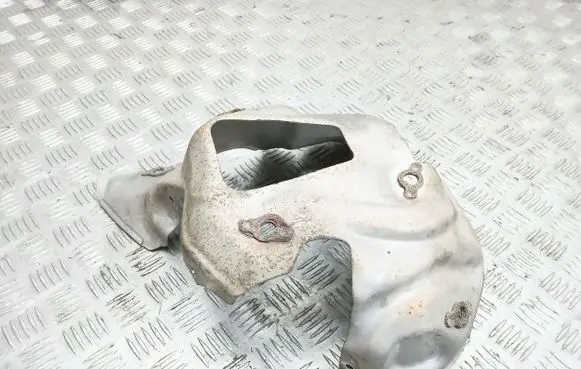 Mazda CX-3 Exhaust heat shield