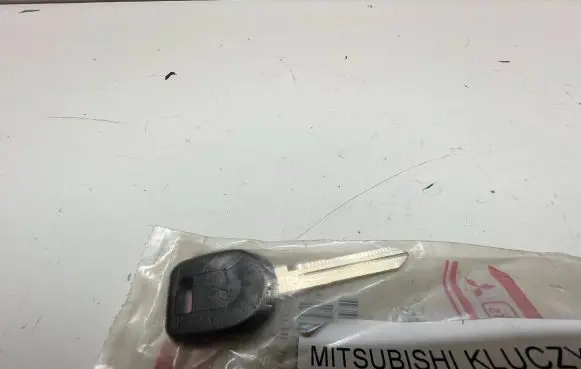 Mitsubishi Eclipse Ignition key/card MR482512