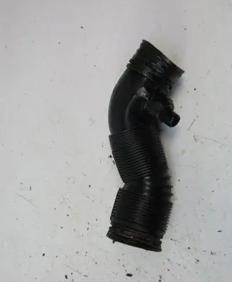 Skoda Octavia Mk2 (1Z) Air intake hose/pipe 