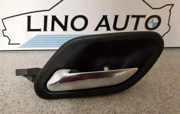 BMW 5 E39 Front door interior handle 8226049