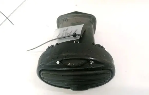 Ford Focus Dash center air vent grill 98AB19893B D1B1AR66ZA