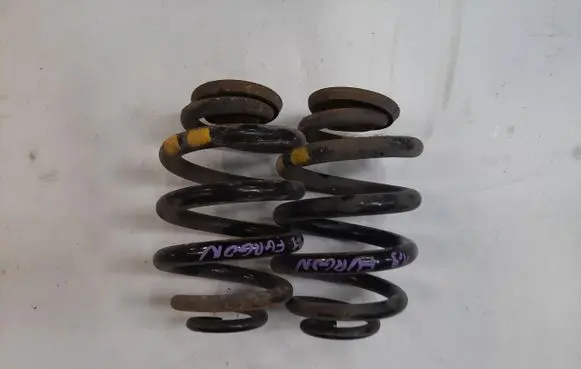 Volkswagen Transporter - Caravelle T5 Rear coil spring