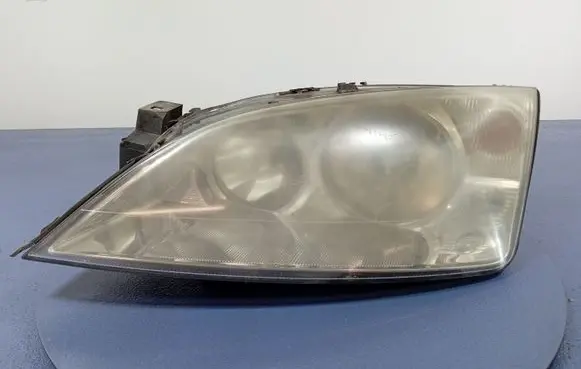 Ford Mondeo Mk III Headlight/headlamp 1S71-13006-AK