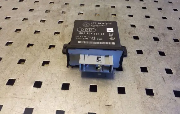 Audi A4 S4 B8 8K Light module LCM 8K5907357