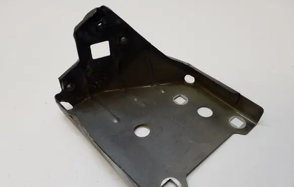 Jeep Cherokee Headlight/headlamp mounting bracket 4120254B