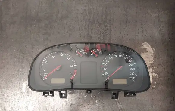 Volkswagen Golf IV Speedometer (instrument cluster) 1J0920805B 0263628001