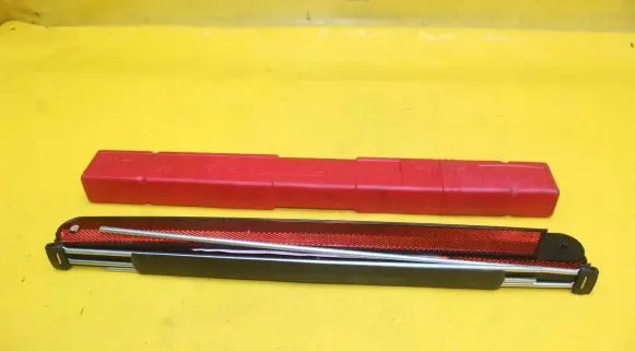 Audi A6 S6 C6 4F Emergency warning sign 7L0860251