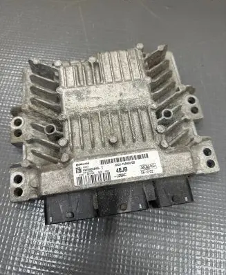 Ford Fiesta Engine control unit/module 8V2112A650EB 5WS40584BT
