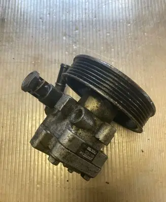 Hyundai Santa Fe Power steering pump 571002B000
