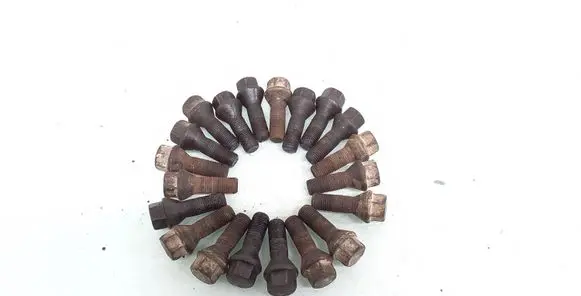 Nuts/bolts