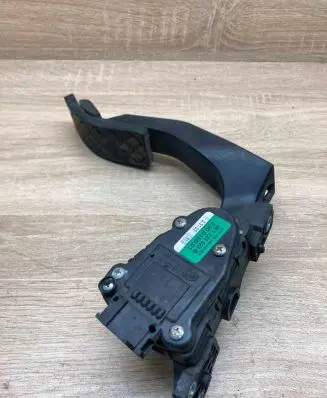 Audi A8 S8 D3 4E Accelerator throttle pedal 4E1723523B 6PV008026 HLO