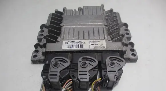 Renault Scenic II - Grand scenic II Engine control unit/module ECU S122326109A