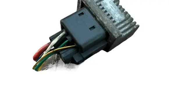 Volvo S40, V40 Glow plug pre-heat relay 7700115078