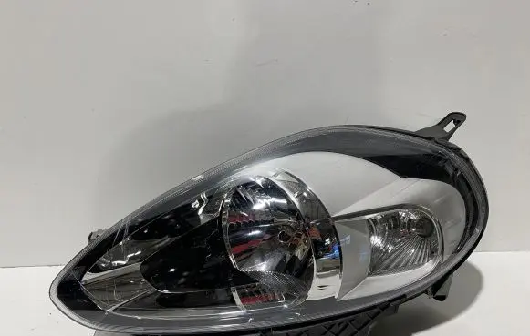 Fiat Punto (199) Headlight/headlamp 519371430