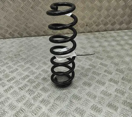 Audi Q3 F3 Rear coil spring 5QF511115