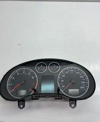 Audi A3 S3 8P Speedometer (instrument cluster) 8P0920930G
