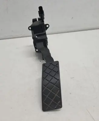 Volkswagen Polo V 6R Accelerator throttle pedal 6C1723503B 0280755221