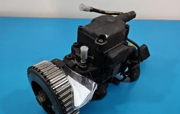 Audi A3 S3 8L Fuel injection high pressure pump 0460404977 IMPRK1574959