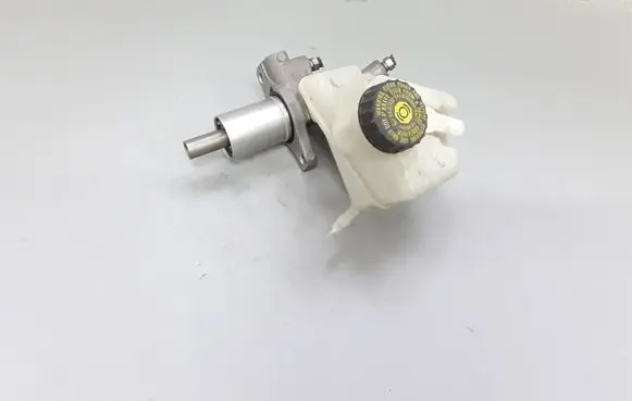 Mercedes-Benz C W204 Master brake cylinder A2044300102 0335089012A
