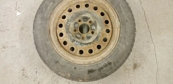 Nissan Almera Tino R15 steel rim 6JX15CH ET40