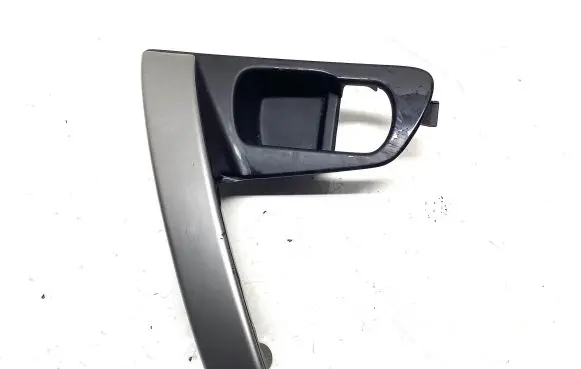 Nissan Qashqai+2 Front door interior handle trim 80950JD000