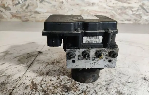 Audi A4 S4 B8 8K ABS Pump 8K0907379AD