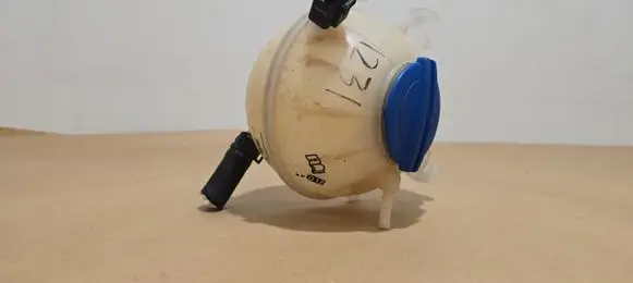 Volkswagen Scirocco Coolant expansion tank/reservoir 1K0973202