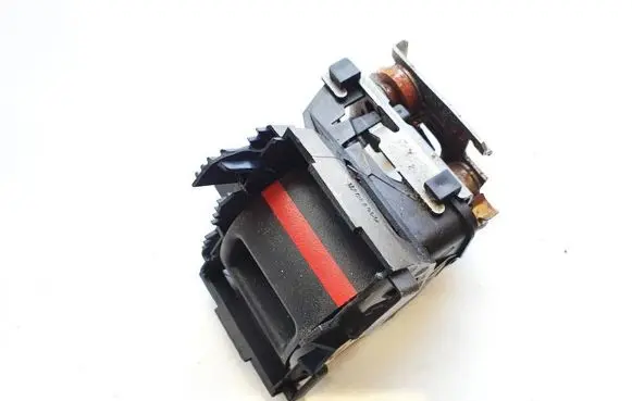 Ford Transit Seat back rest lock catch l30920 l-30920