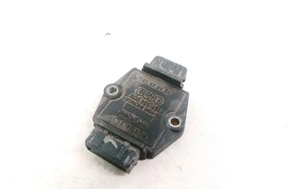 Audi A4 S4 B5 8D Ignition amplifier control unit 8d0905351 dis4-08