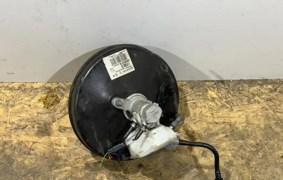 Citroen C4 II Brake booster 9674747580